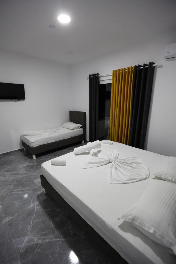 Hotel Seadel Ksamil Ngoại thất bức ảnh